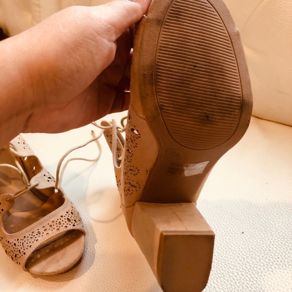 Sandals - Picture 4 of 6